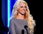 Britney Spears se baseia na Bíblia para condenar o casamento gay