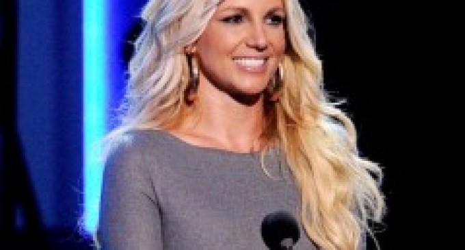 Britney Spears se baseia na Bíblia para condenar o casamento gay