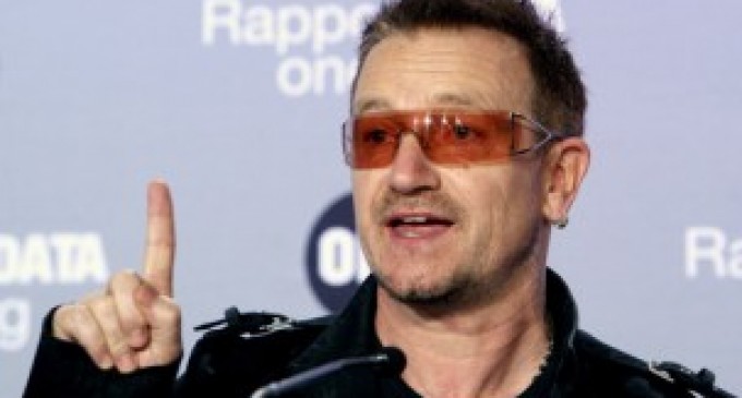 Bono Vox leva multidão a adorar Jesus nas ruas de Dublin