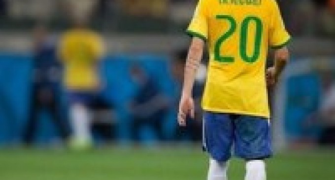 Bernard ainda lamenta derrota da Seleção na Copa do Mundo: “Eu tinha 2 sonhos, Deus me proporcionou um”