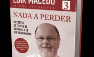 Bispo Macedo disputa com escritor Paulo Coelho o título de maior vendedor de livros no Brasil