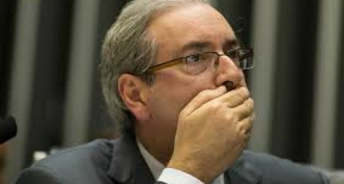 Eduardo Cunha cede a pressão e deverá iniciar processo de impeachment contra Dilma