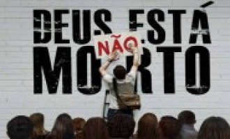 Produtores do filme “Deus Não Está Morto” são processados por plágio; Entenda a polêmica