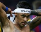 Neymar “consagra” as pernas com novas tatuagens religiosas