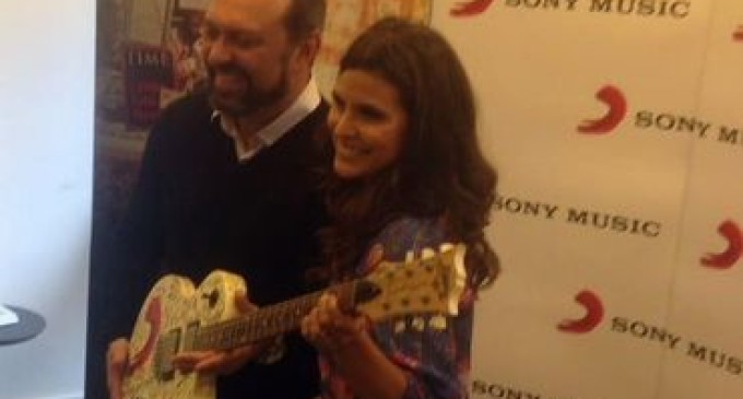 Aline Barros assina contrato com Sony Music Brasil