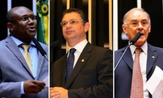 Entre eles estão Arolde de Oliveira (PSC-RJ), Lázaro (PSC-BA) e Sóstenes Cavalcante (DEM-RJ)