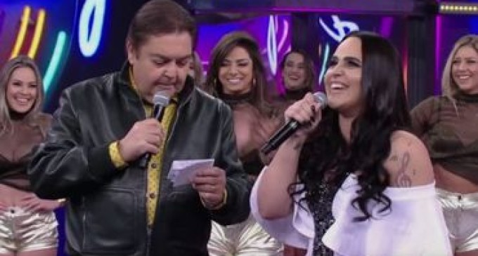 Faustão diz que Perlla “pagou os pecados cantando gospel”