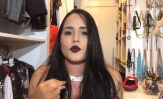 Perlla detona evangélicos no Facebook: “essa crentada é um saco”