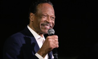 Morre Edwin Hawkins, cantor gospel conhecido pela música “Oh Happy Day”