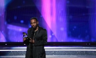 Performances “gospel” de artistas seculares chamam atenção no Grammy