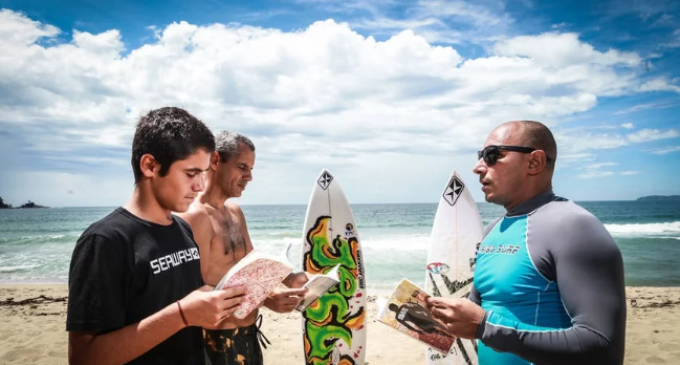 ‘Surfistas de Cristo’ reúnem mais de mil atletas para evangelizar nas praias brasileiras