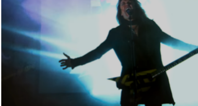 Stryper lança clipe de “Sorry”, o segundo single do álbum God Damn Evil