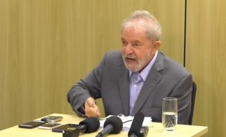 Em entrevista na prisão, Lula ataca evangélicos: “Preconceituosos”