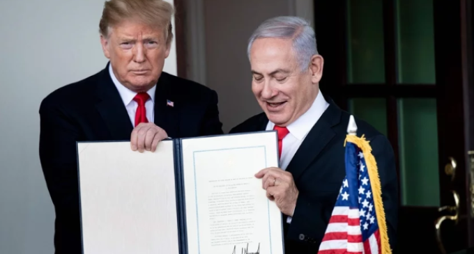 Trump se reúne com líderes de Israel para apresentar detalhes do “acordo de paz”