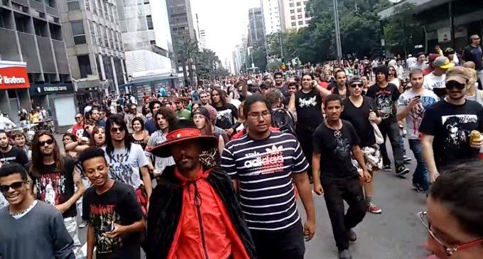 “Se vai ter Jesus, vai ter Satanás nas escolas públicas”, diz líder de marcha