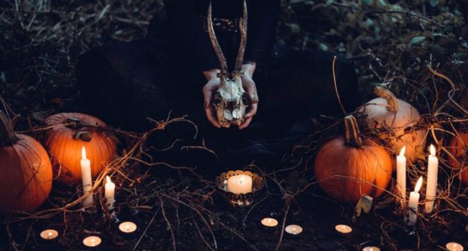 “Satanistas se preparam o ano todo para o Halloween”