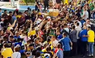 Marcha para Jesus de Manaus atrai milhares pessoas